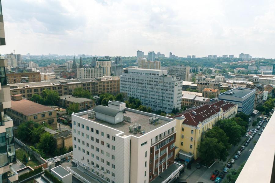 Квартира на улице Деловая Киев Экстерьер фото